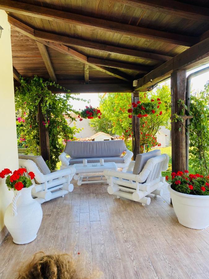 Chanel Garden Relaxation Home Formello Bagian luar foto
